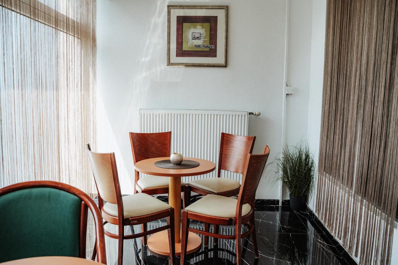 日利纳Dudok House公寓式酒店 外观 照片